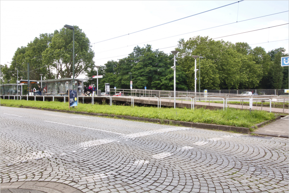 Strasse